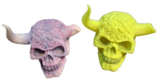 ADORNO CALAVERA 3D C/ CUERNOS 19CM X 18CM  HT