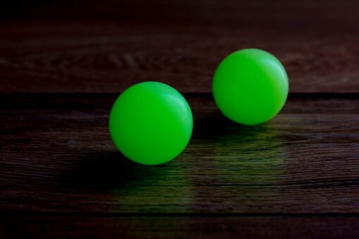 PELOTA PETS PLAST BRILLA EN LA OSCURIDAD X2 HT