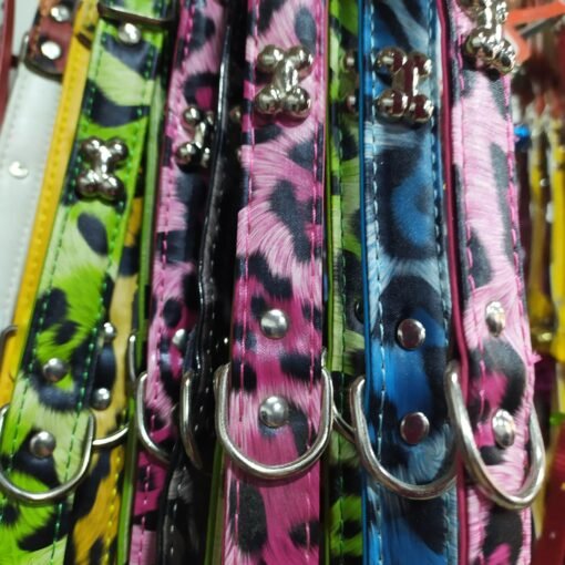 COLLAR CUERO A.PRINT C/APLIQUE 40CM