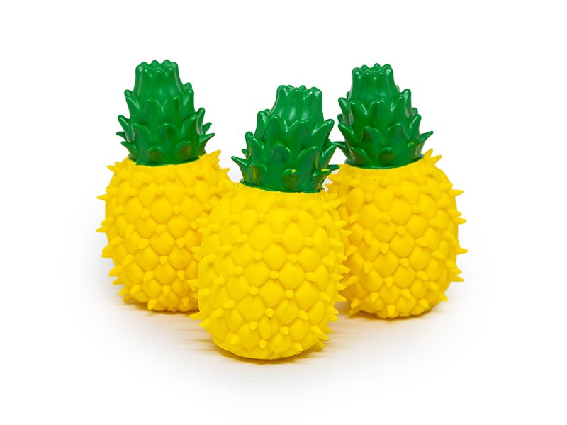 JUGUETE DE VINILO C/ CHIFLE (ANANA) HT